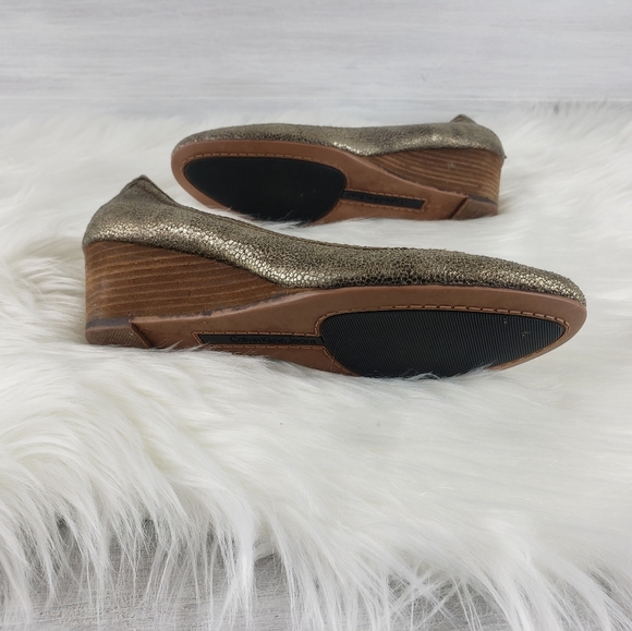Calvin Klein Jeans Jayleen Gold Leather Wedge - Picture 7 of 12